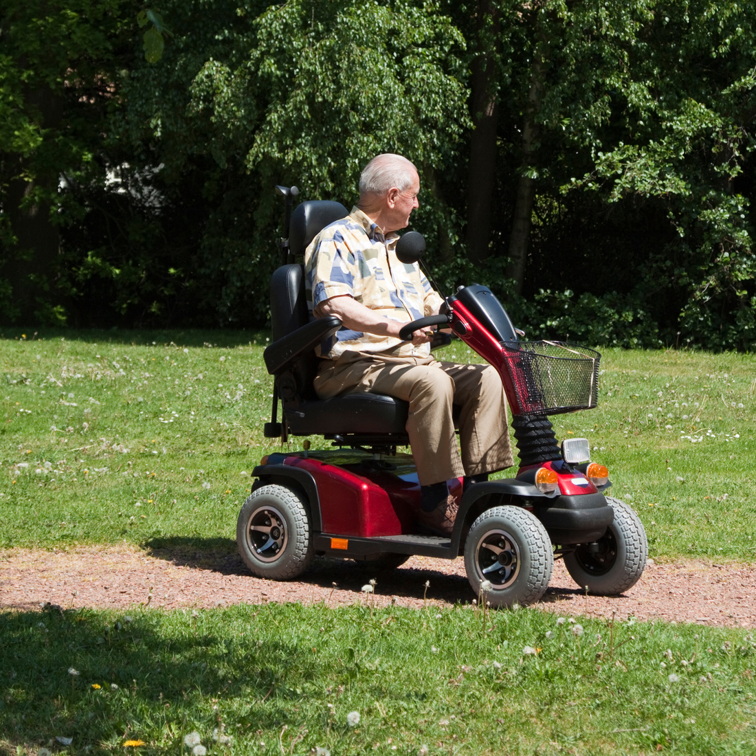 Come Scegliere lo Scooter per Anziani e Disabili: Guida Completa