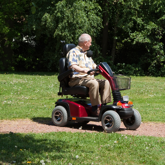 Come Scegliere lo Scooter per Anziani e Disabili: Guida Completa